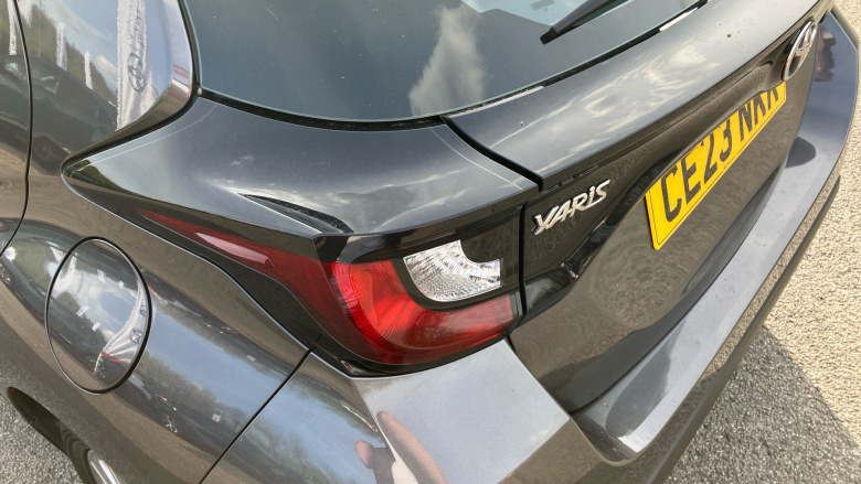 Toyota Yaris 1.5 Hybrid Icon 5dr CVT Hybrid Hatchback